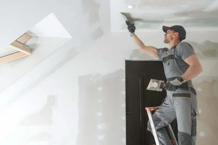 Drywall Damage Miami: Types, Causes & Solutions